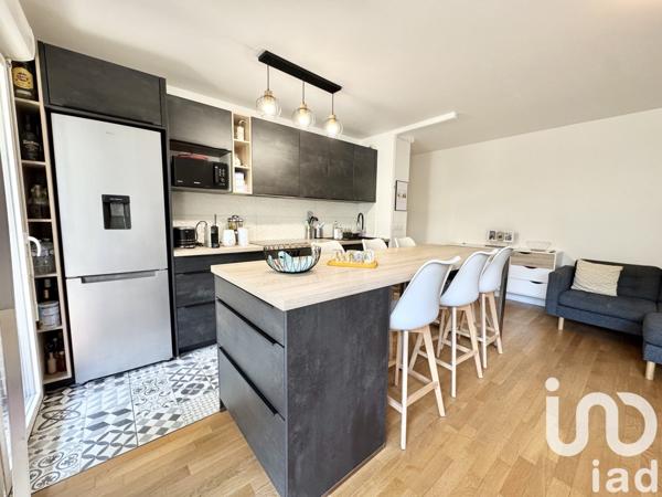 Appartement 3 pièces de 62 m² à Massy (91300)