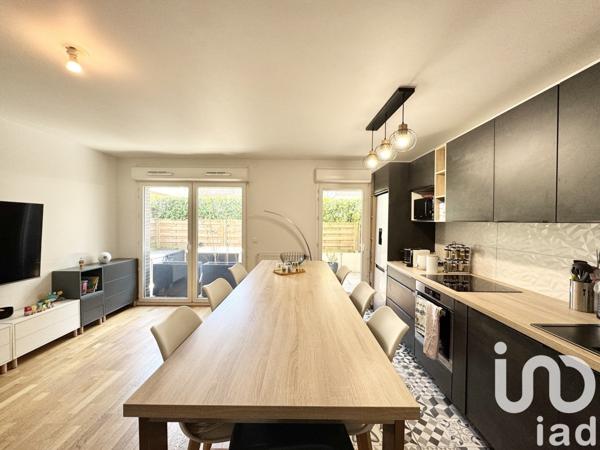 Appartement 3 pièces de 62 m² à Massy (91300)