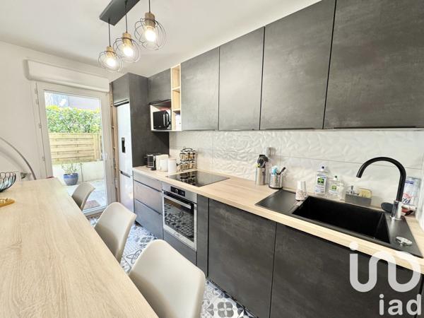 Appartement 3 pièces de 62 m² à Massy (91300)