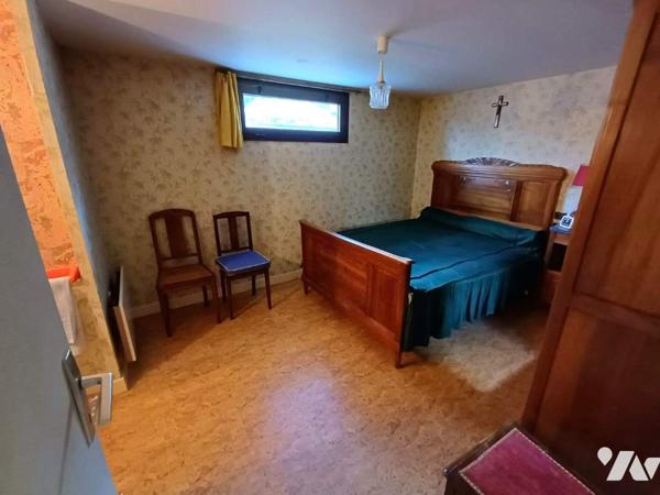 Maison sur sous sol Centre Montrond les Bains