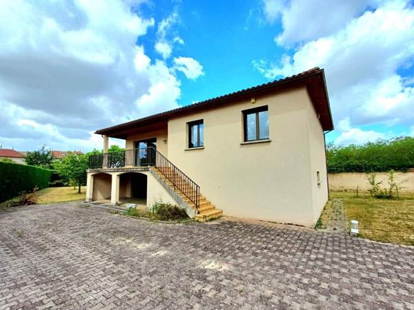 Maison sur sous sol Centre Montrond les Bains