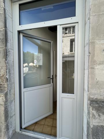 LOCAL Commerical ou professionnel 12.5m2 SAINTES (17100)