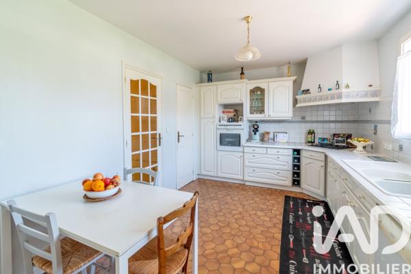 Maison à vendre 6 pièces 147 m² Saint-Fargeau-Ponthierry