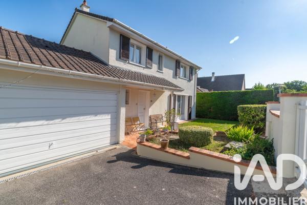 Maison à vendre 6 pièces 147 m² Saint-Fargeau-Ponthierry