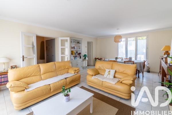 Maison à vendre 6 pièces 147 m² Saint-Fargeau-Ponthierry
