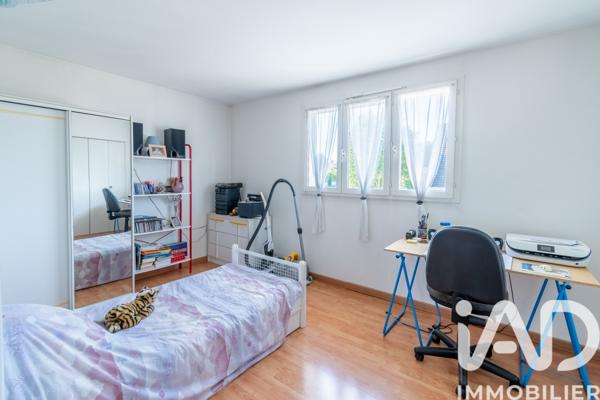 Maison à vendre 6 pièces 147 m² Saint-Fargeau-Ponthierry