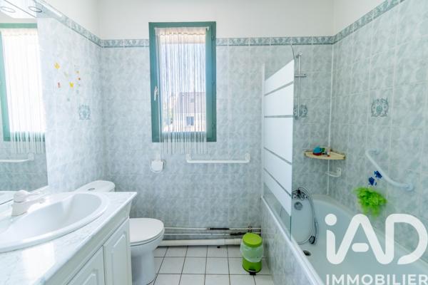 Maison à vendre 6 pièces 147 m² Saint-Fargeau-Ponthierry