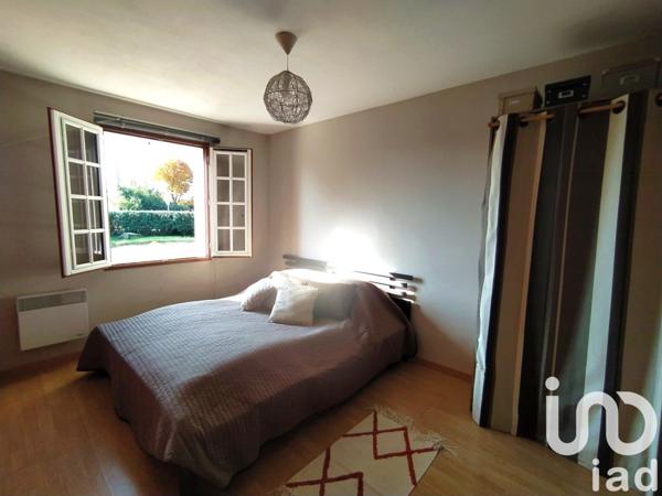 Maison traditionnelle 5 pièces de 107 m² à Beaugency (45190)