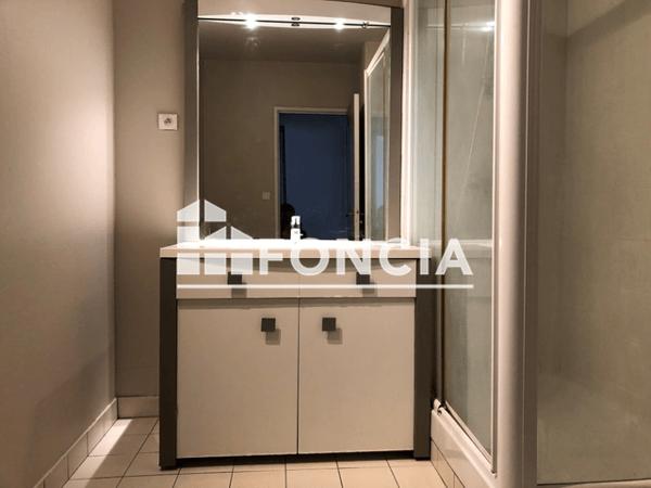 Location Appartement 3 pièces 72.29 m² - TANNEURS - QUAI DU PONT NEUF Tours 37000