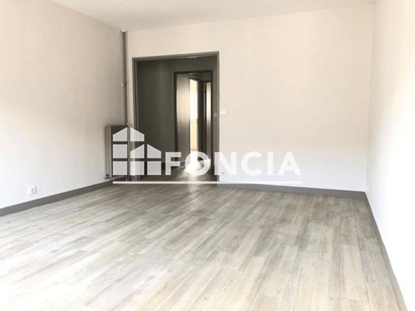 Location Appartement 3 pièces 72.29 m² - TANNEURS - QUAI DU PONT NEUF Tours 37000