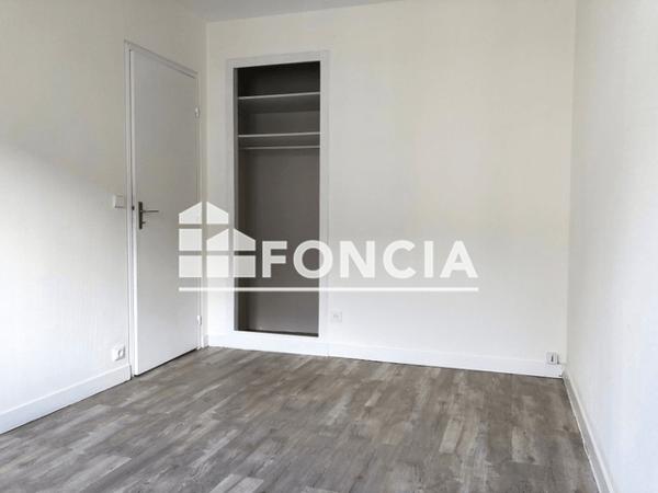 Location Appartement 3 pièces 72.29 m² - TANNEURS - QUAI DU PONT NEUF Tours 37000