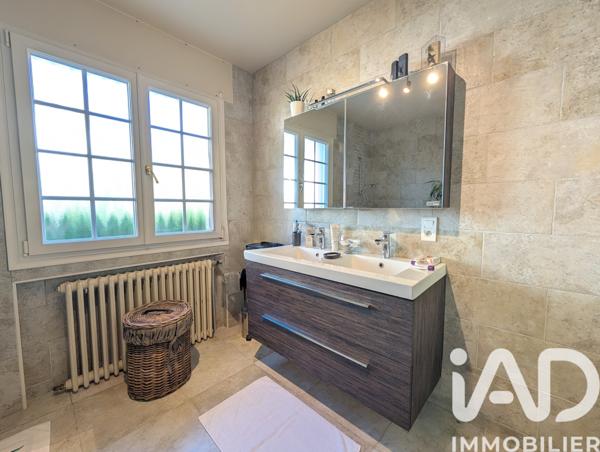 Maison à vendre 7 pièces 168 m² Saint-Georges-sur-Baulche
