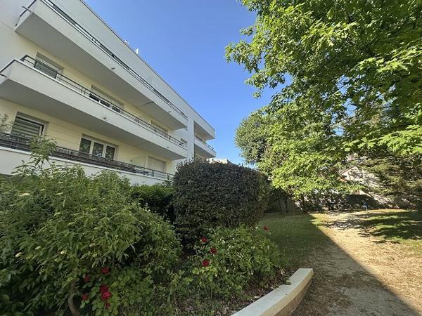 CRETEIL