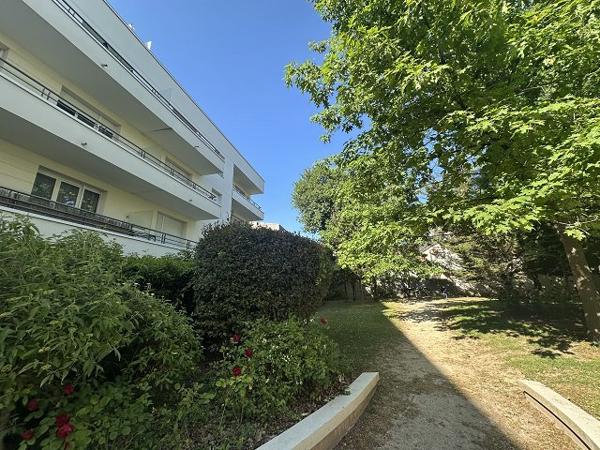 CRETEIL