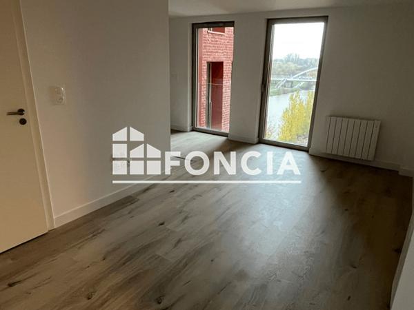 Location Studio 28.91 m² - 5 AVENUE PIERRE BROSSOLETTE Armentieres 59280
