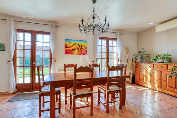 Maison familiale 5 chambres avec vie de plain-pied et beau jardin