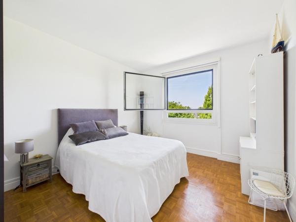 SAINT-CLOUD - Val d’Or appartement 3 pièces 60m2 – Dernier étage