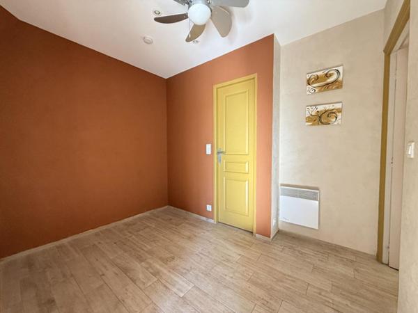 Appartement T2 avec un extérieur de 40m2 - LE LAVANDOU