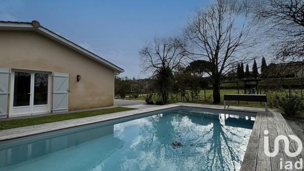 Maison 6 pièces de 163 m² à Bourg (33710)