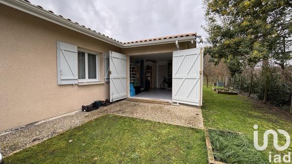 Maison 6 pièces de 163 m² à Bourg (33710)