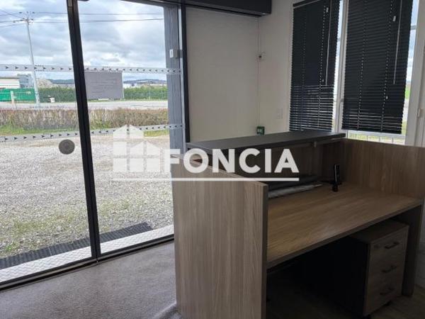 Location Local commercial 1 pièce - Saint-étienne-de-saint-geoirs 38590