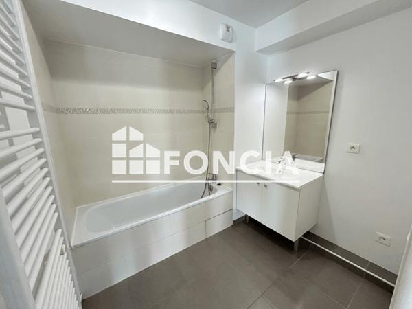 Location Appartement 3 pièces 63.34 m² - COTE BAILLE Marseille 13005