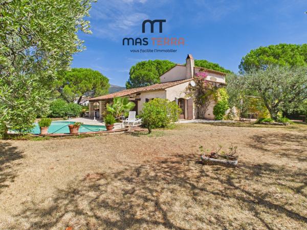 Maison
         5 pièces
        - 147 m² Bien prestige 730 000 €*
