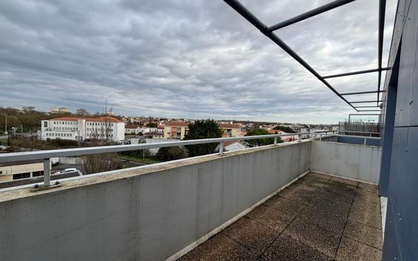 Appartement à louer    1 pièce •  La Rochelle