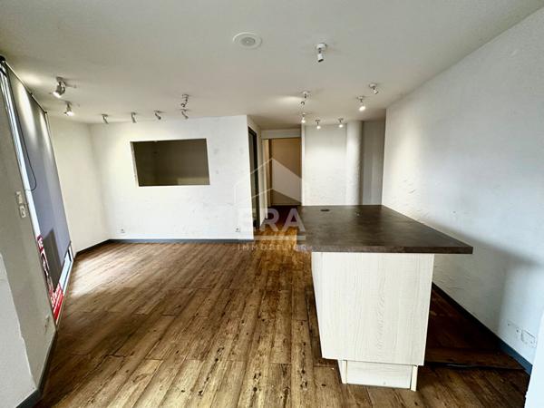 Local commercial Castelginest 74 m2