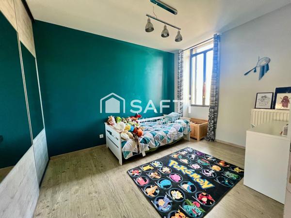 Maison de ville avec piscine