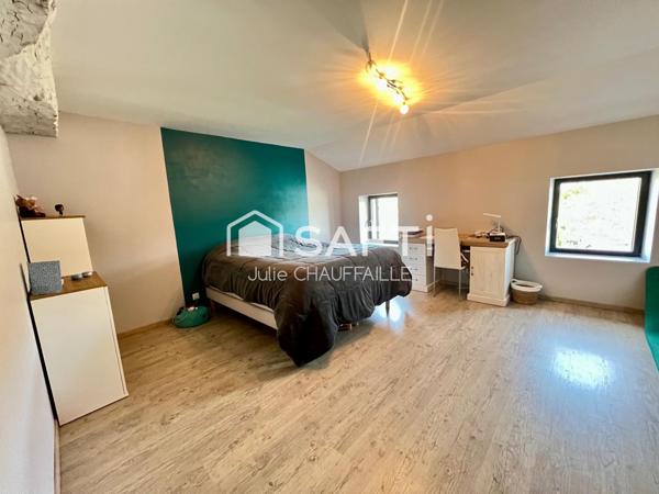 Maison de ville avec piscine