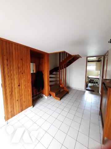 MAISON DE LOTISSEMENT