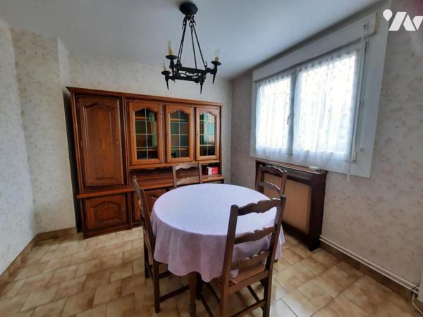 MAISON DE LOTISSEMENT