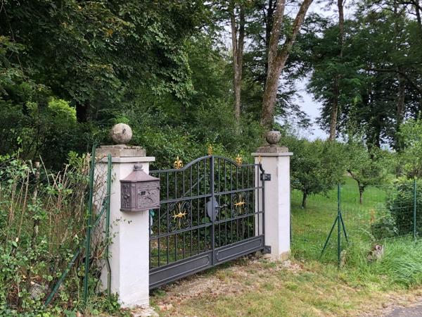 CHALET  NEUF 25 m²  + CARAVANE AU CALME TERRAIN 2409 M² HERICOURT