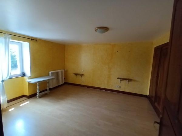 2 MAISONS CHARENTAISES - GRANGE - 2 HECTARES -