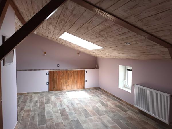 2 MAISONS CHARENTAISES - GRANGE - 2 HECTARES -