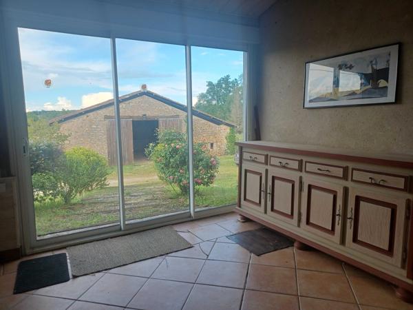 2 MAISONS CHARENTAISES - GRANGE - 2 HECTARES -