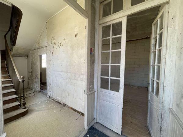 ENSEMBLE IMMOBILIER A AMENAGER