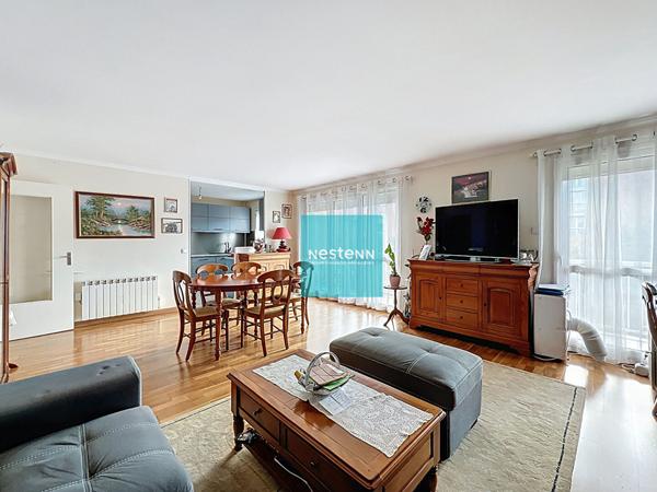 FRANCONVILLE Centre - Appartement 3 pièces avec balcon et place de parking en sous-sol