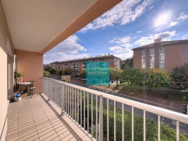 FRANCONVILLE Centre - Appartement 3 pièces avec balcon et place de parking en sous-sol