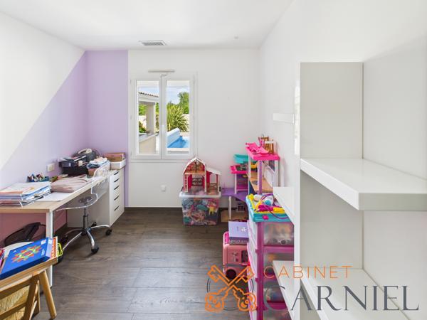 Maison contemporaine avec piscine, dépendances et grand jardin Détails des diagnostics énergétiques