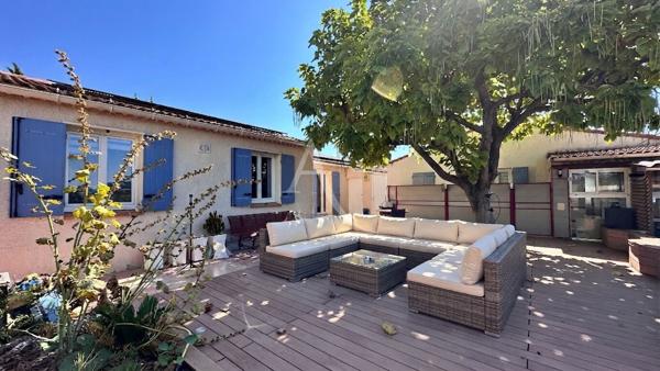 DEUX VILLAS AVEC TERRASSES GARAGE DEPENDANCE ATELIER GREOUX LES BAINS