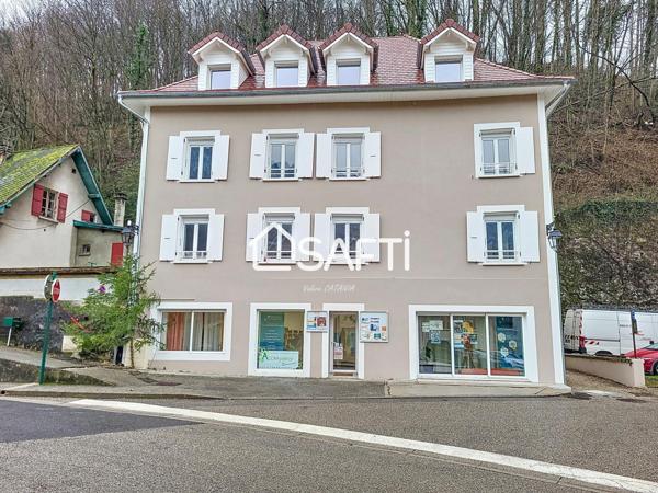 St Laurent du Pont, Local d'activités professionnelles de 90m² plein centre.