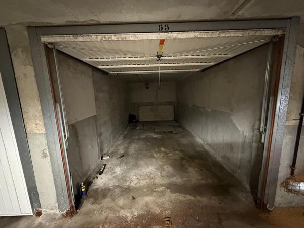 Garage en résidence sécurisée - Juan-les-Pins