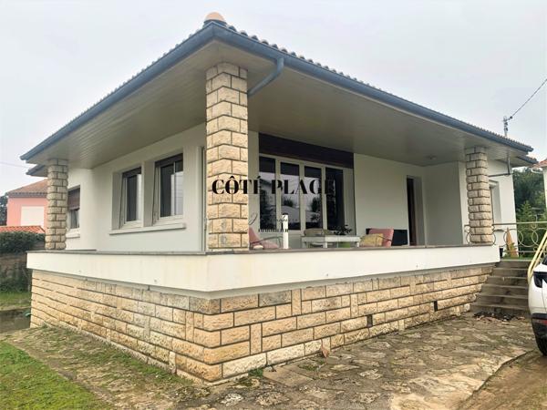 Royan (17200) Royan Maison année 60 rénovée 3 chambres quartier La Métairie. Au prix de 598 000 € HAI