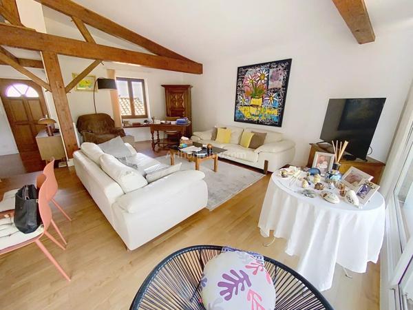 Vente                                                      Appartement
                        
                     1 pièces                      58 m2                     à Cateri