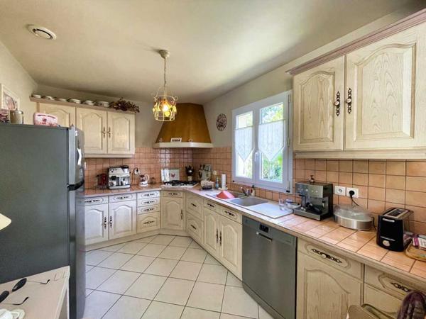 Maison contemporaine - Sarlat-la-caneda Sur les hauteurs de CARSAC maison d'habitation et gite tous deux en parfait état - magnifique terrain 4 254m2 avec source