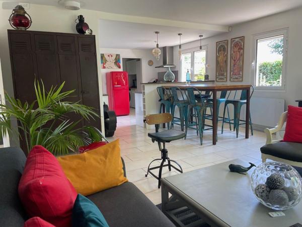 Maison individuelle à louer à Villenave-d'Ornon en Gironde (33140), ref : 11548/186