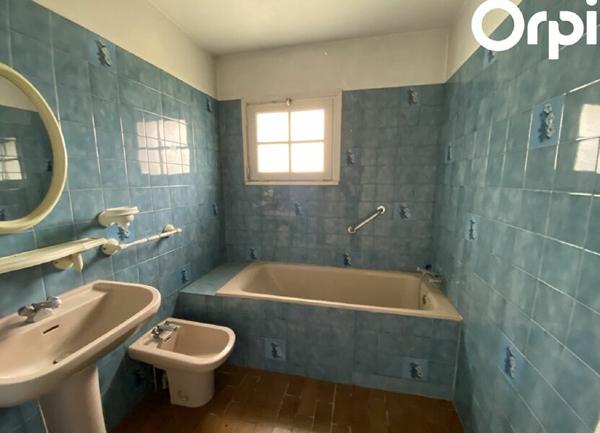 Maison à vendre    3 pièces •  Royan