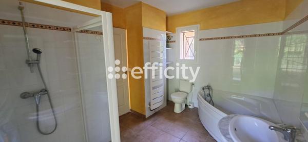 Maison
         6 pièces
        - 130 m² Bien prestige